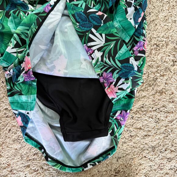 NICOLE MILLER STUDIO Womens One Piece Swimsuit Bathing Suit Medium Floral NEW - Picture 6 of 8